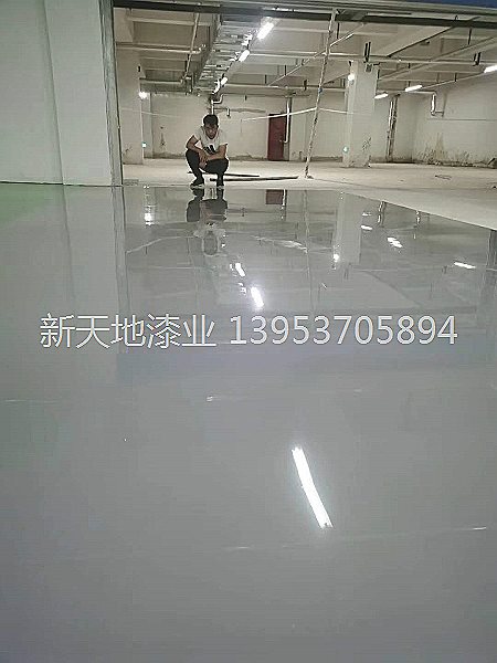 地下車庫停車場(chǎng)水泥自流平施工案例